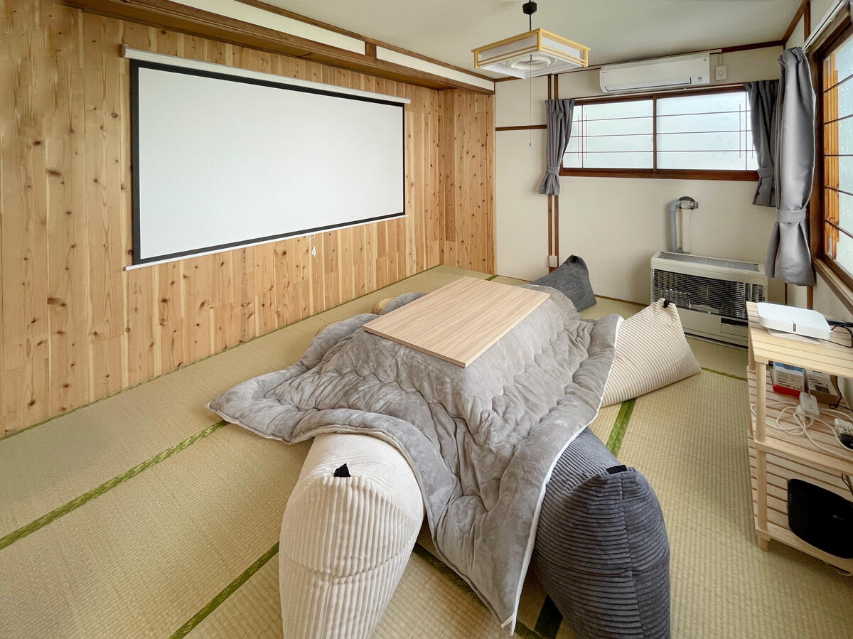 Living room - winter kotatsu